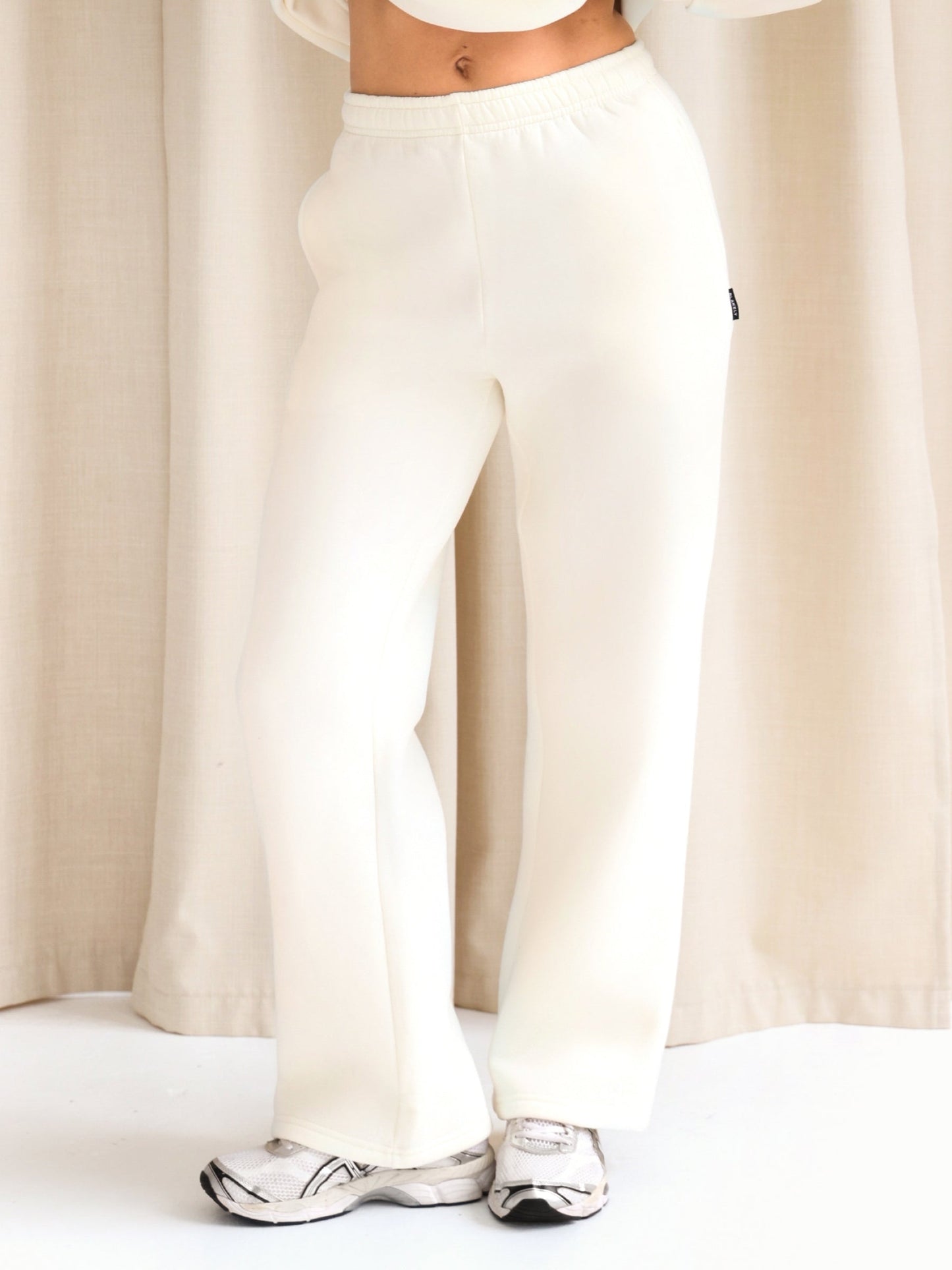 Isabel Wide Leg Sweatpants - Off White
