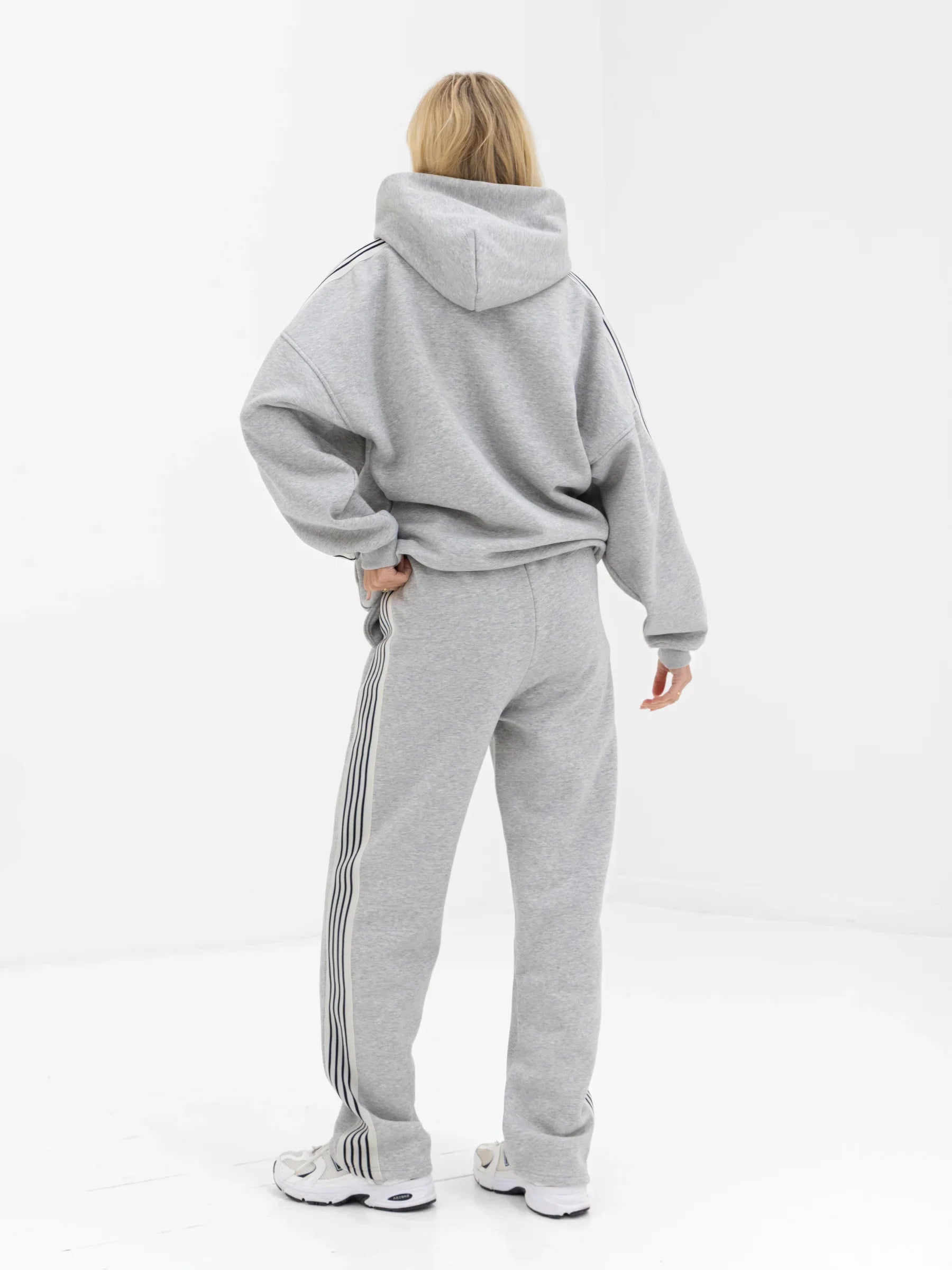 Immani Wide Leg Sweatpants - Marl Grey