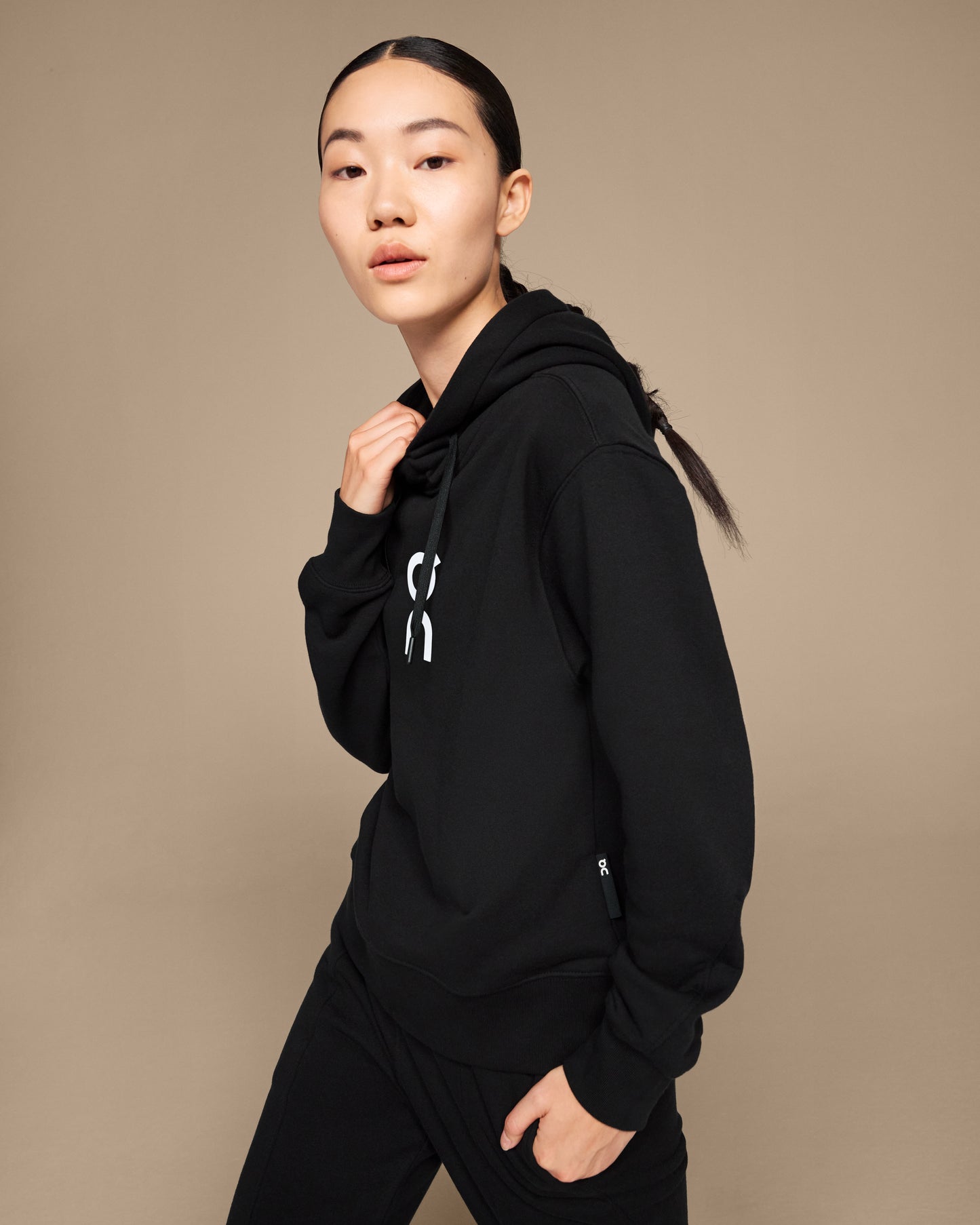 On Club Hoodie Black
